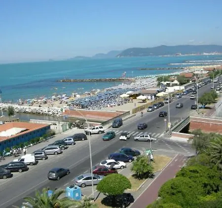 Casa Irene Nyaraló Marina di Massa